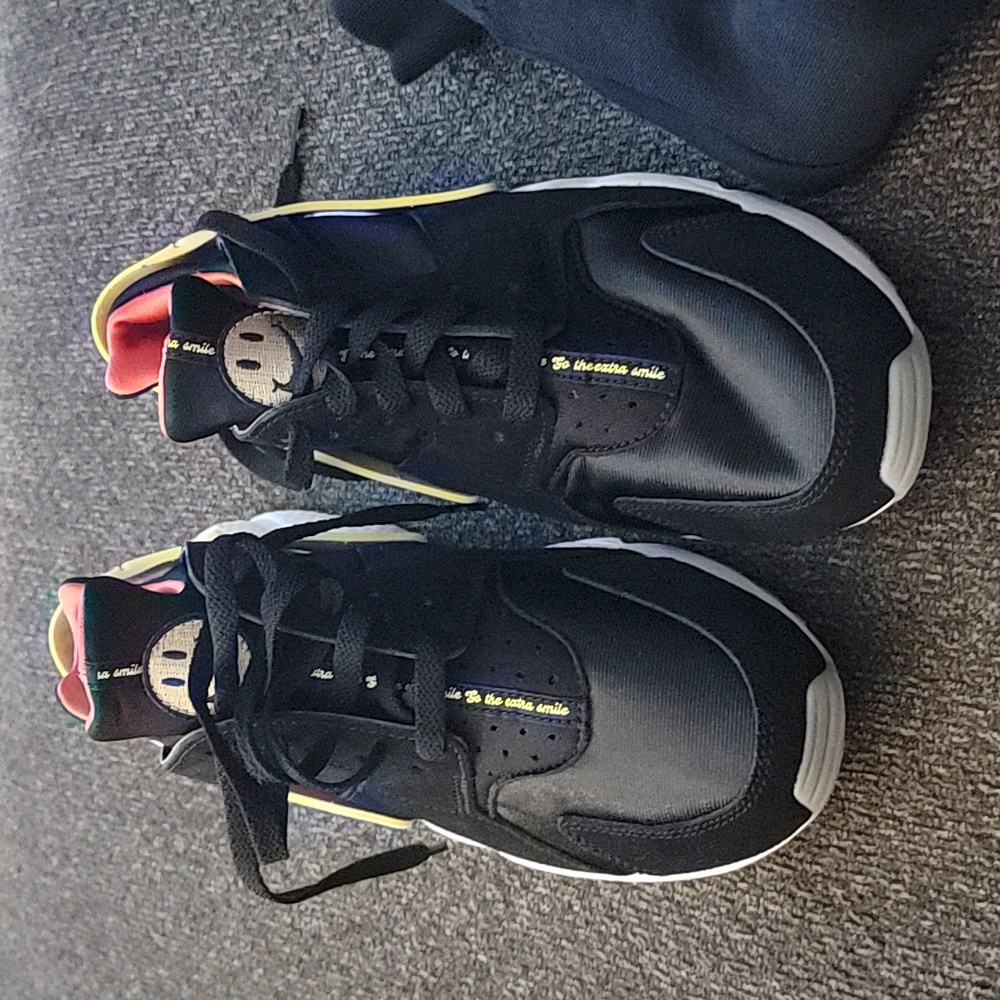 Nike Bundle - Picture 3 of 10